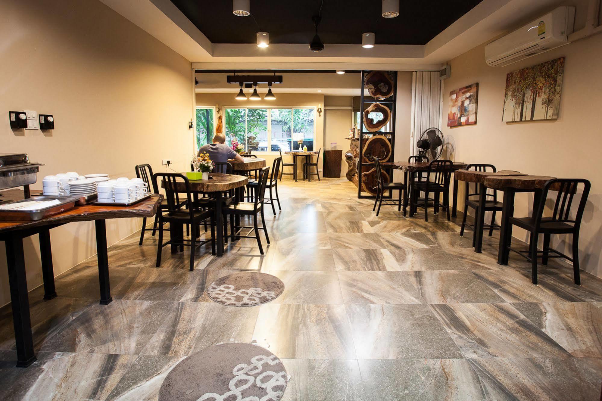 Zen Rooms Vibhavadee-Rangsit バンコク都 エクステリア 写真
